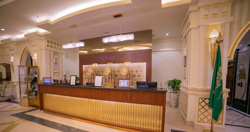 Casablanca Grand Hotel Jeddah Exterior photo Reception desk at a hotel