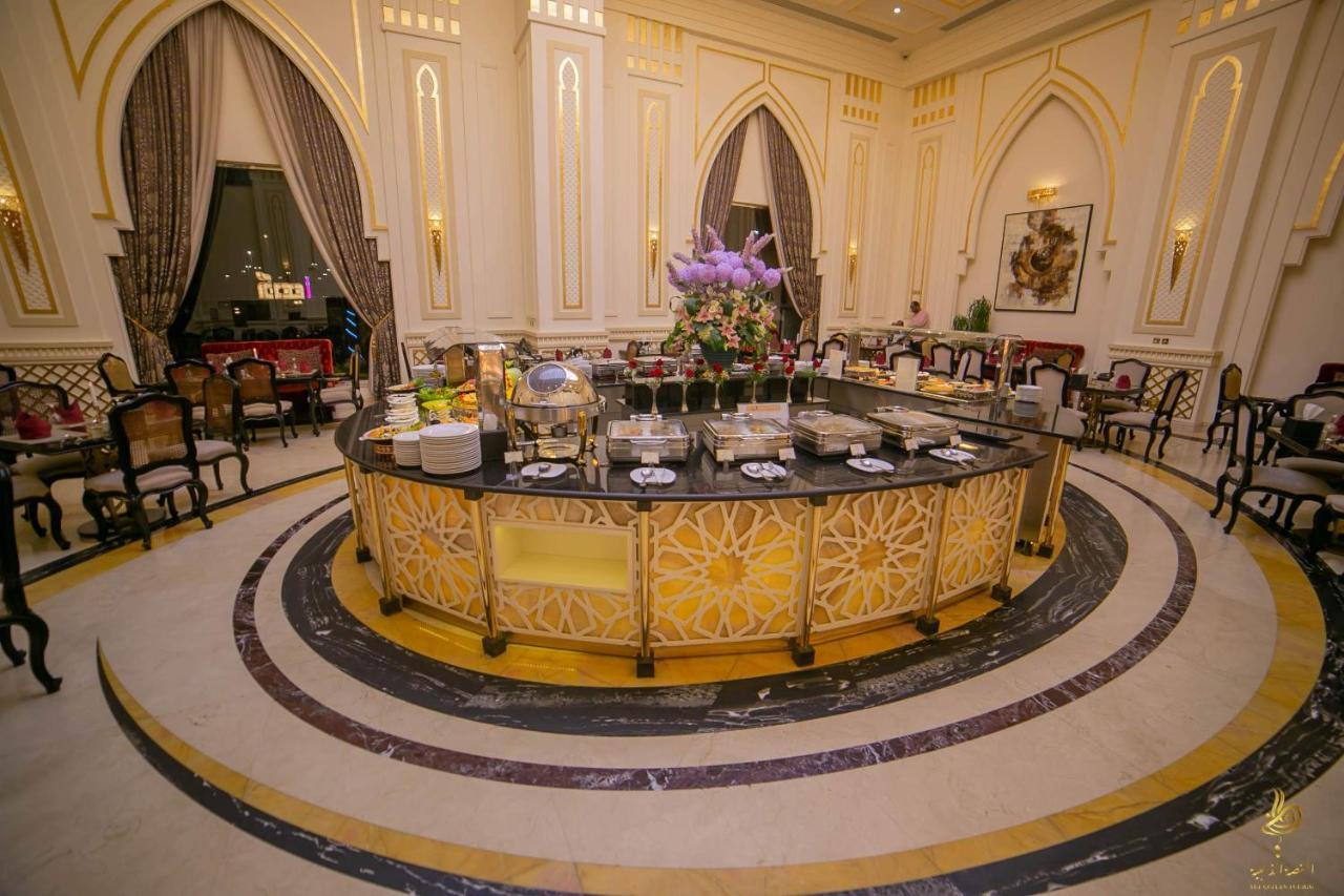 Casablanca Grand Hotel Jeddah Exterior photo The Palm Beach Cafe