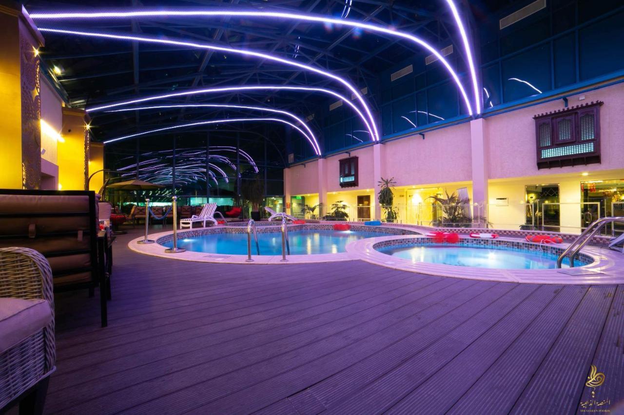 Casablanca Grand Hotel Jeddah Exterior photo The swimming pool at the hotel