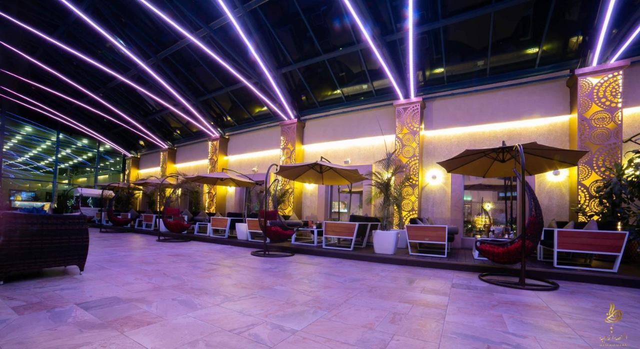 Casablanca Grand Hotel Jeddah Exterior photo The interior of the hotel