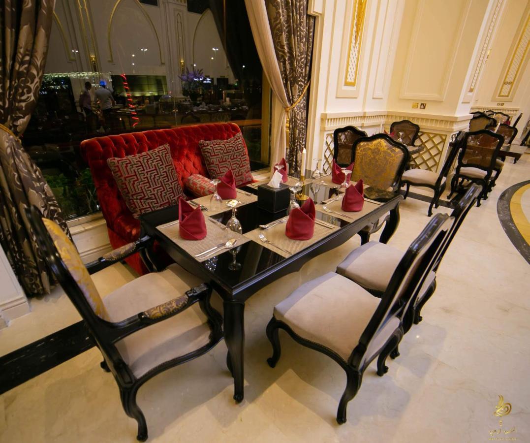 Casablanca Grand Hotel Jeddah Exterior photo A table set for dinner
